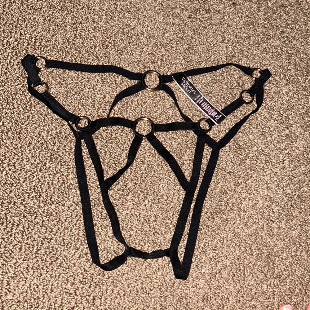 Victoria’s Secret crotch less bondage panty gold rings size medium